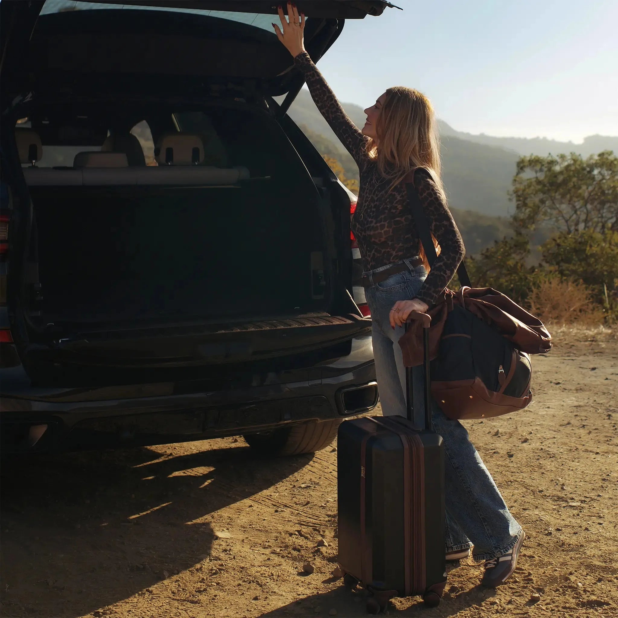 Luxe Journey Expandable 5 Piece Retro Luggage Set